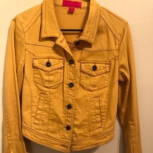 Beautiful colors to add to your closet! Each 9$